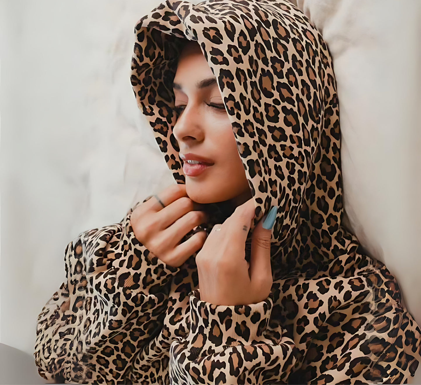 LeopardVibe™ - Wild Hoodie